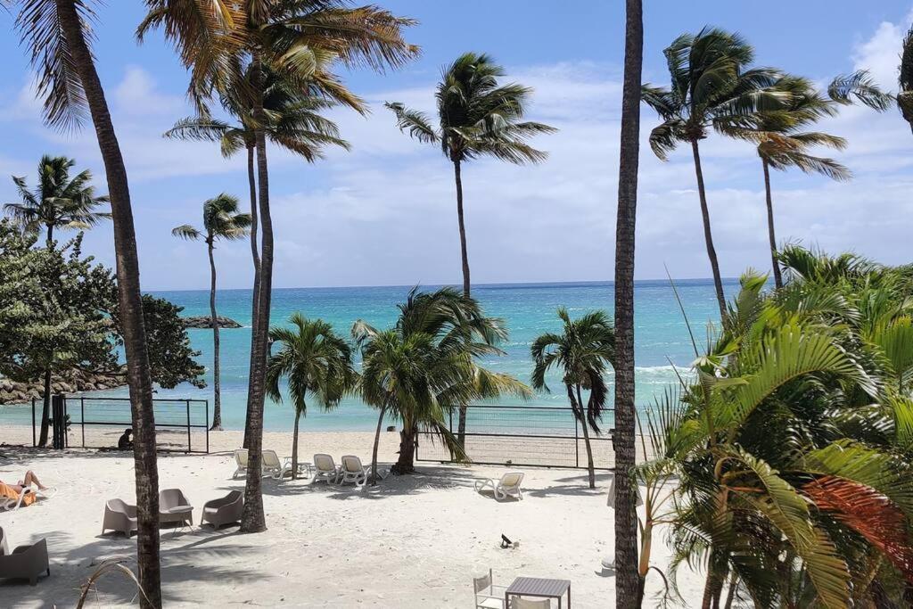 Parfum Des Iles - Vue Mer, Plage A 30M Et Piscine En Option Le Gosier  Exterior photo